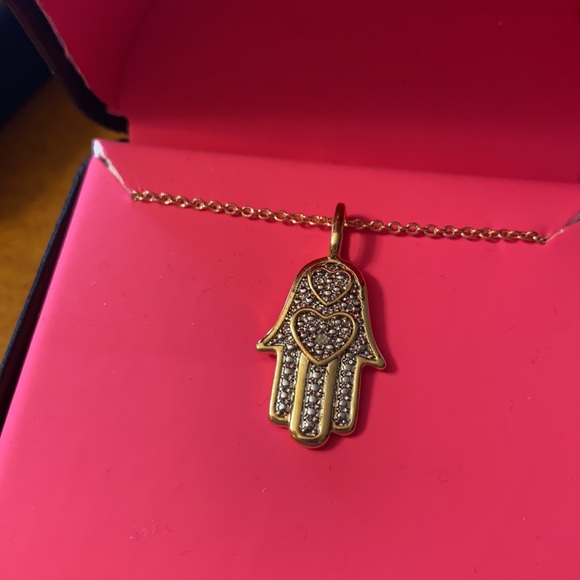 HAMSA HAND GOLD NECKLACE WITH DIAMONDS - Picture 3 of 4